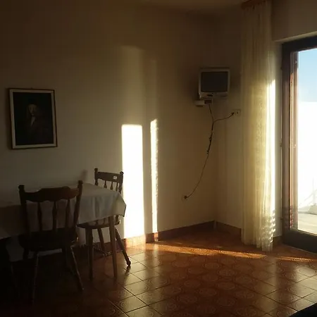 Lucas Apartment *