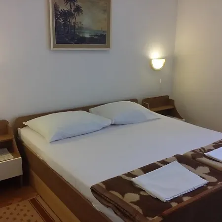 Apartman Lucas *