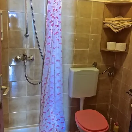 Apartman Lucas *